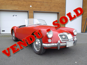 MG A cabriolet rouge