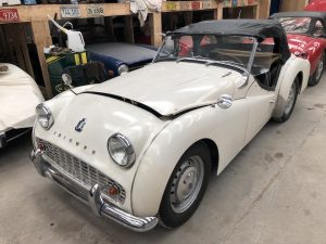 Triumph TR3 blanche