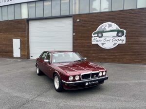 Jaguar XJ 12