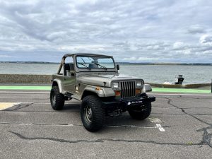 Jeep Wrangler Sahara - 1989