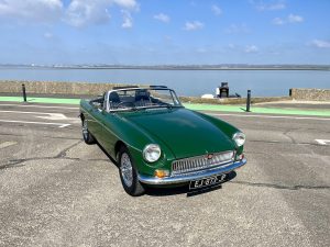 MG B - 1979